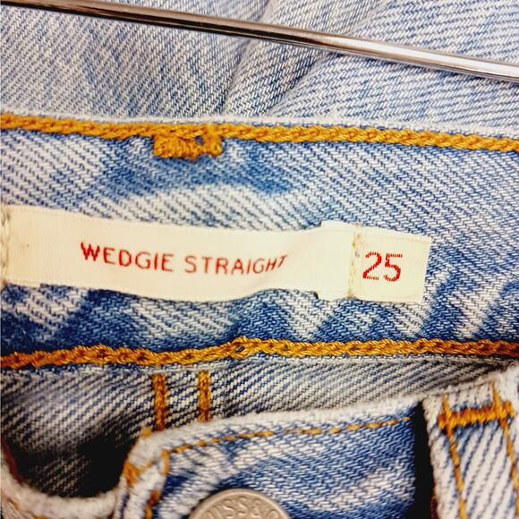 Levi's SZ 25/26 Premium Denim Wedgie Straight Jeans Whiskered Faded Shredded - Picture 4 of 10